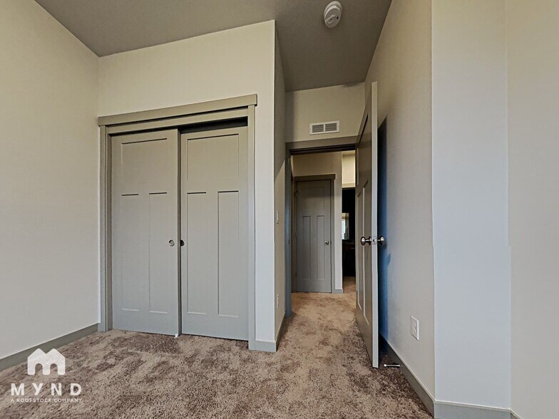 Building Photo - 1217 NW Benton St