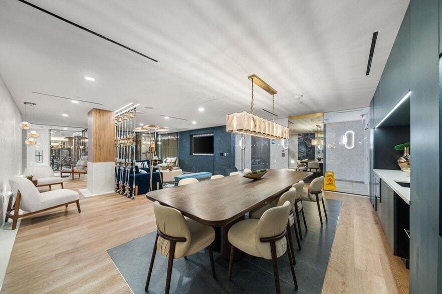 Building Photo - 255 W Falls Station Blvd