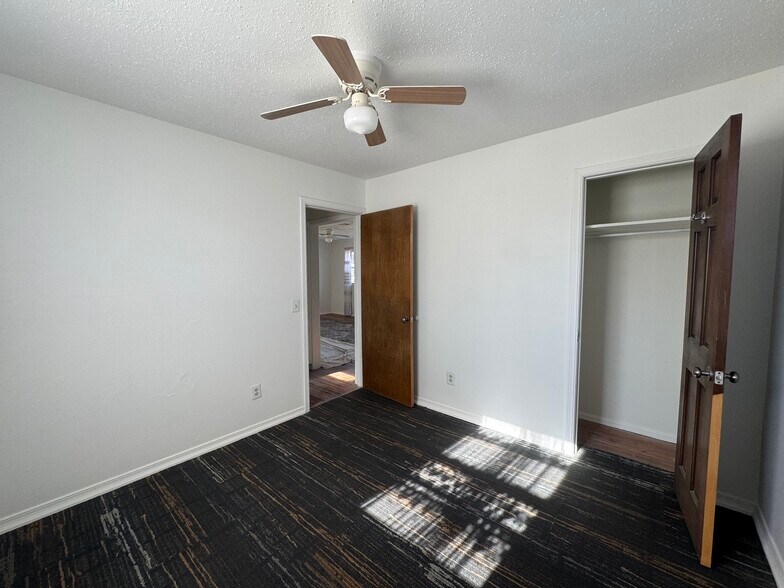 Building Photo - 3340 SW 23rd St