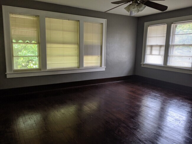 Building Photo - 1612 S Olive
