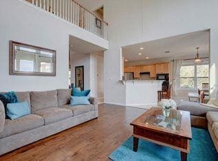 Building Photo - 15713 Fisher Island Dr