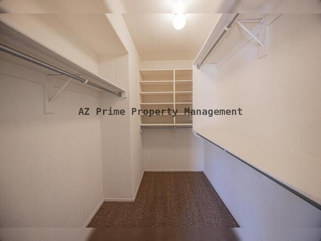 Building Photo - 12859 W Cambridge Ave