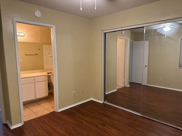 Building Photo - 8327 Vineyard Ave