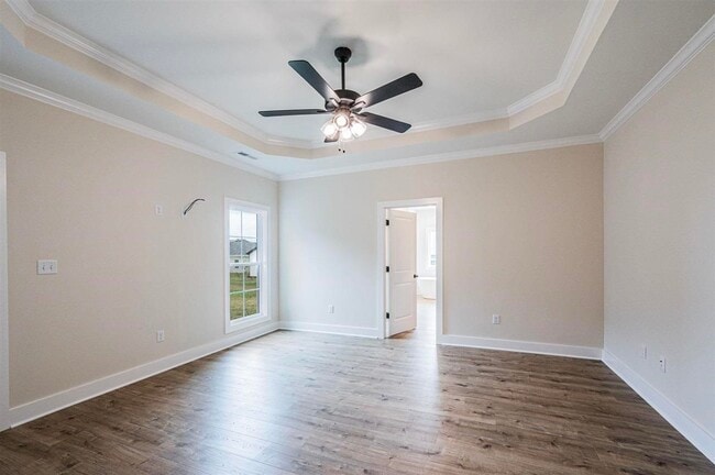 Building Photo - 2437 Topeka Rd