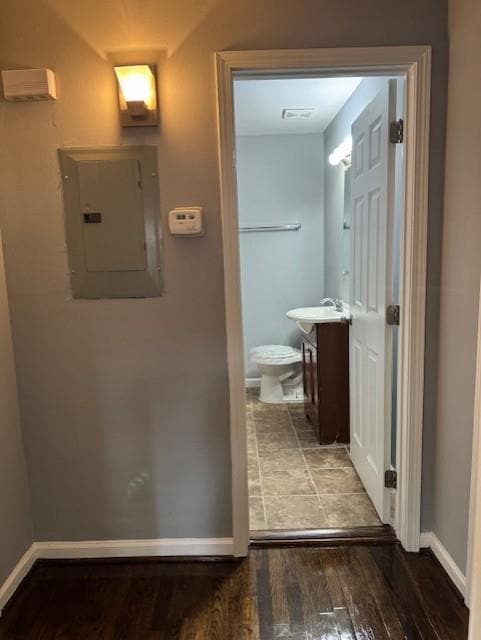 Building Photo - 3741 Hopkins Rd