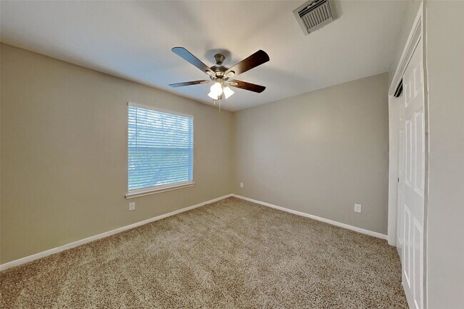 Building Photo - Dorsey Lane, Pearland, TX 77584 - 3 BR 2 BA single-family home