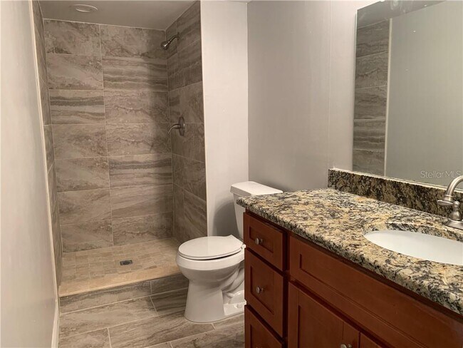 Building Photo - 208 Palmetto Ct