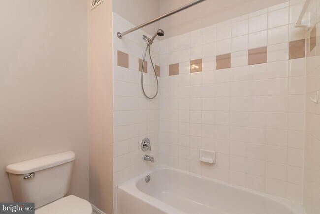 Building Photo - 13359 Connor Dr