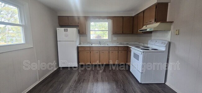 Building Photo - 1508 Green Rd