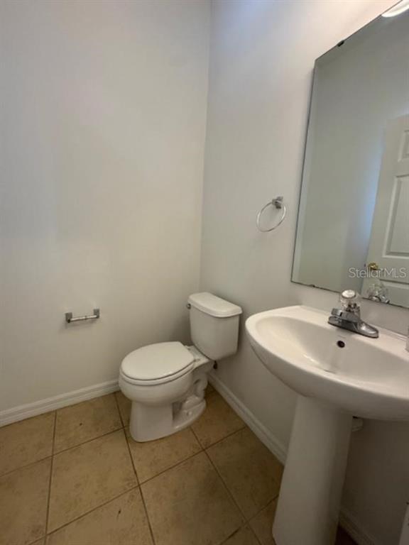 Building Photo - 5160 Regatta Dr