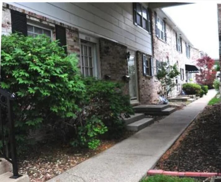 Building Photo - 8311 Mackey St