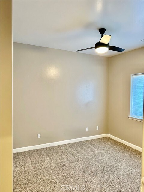 Building Photo - 655 Catala Wy