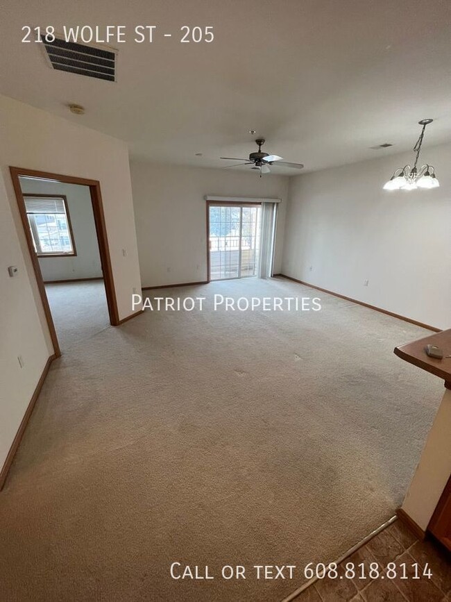 Building Photo - 1 BEDROOM/ 1 BATH APARTMENT IN OREGON, WI