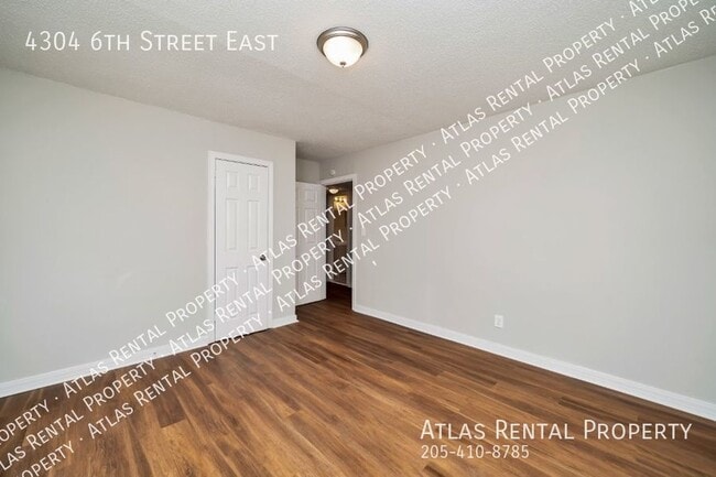 Building Photo - 4304 6th St E