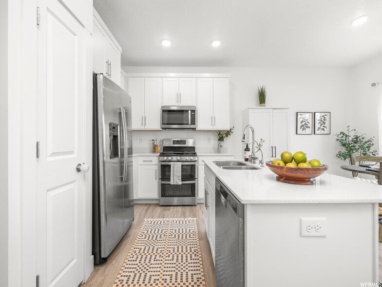 Building Photo - 1163 E 920 N