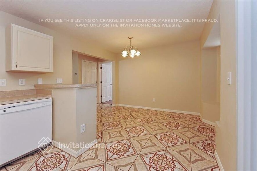 Building Photo - 6144 Skylarkcrest Dr