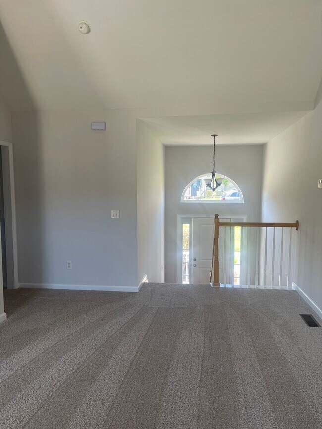 Building Photo - 3 Bedroom + 2 Bath Home for Rent in Soddy ...
