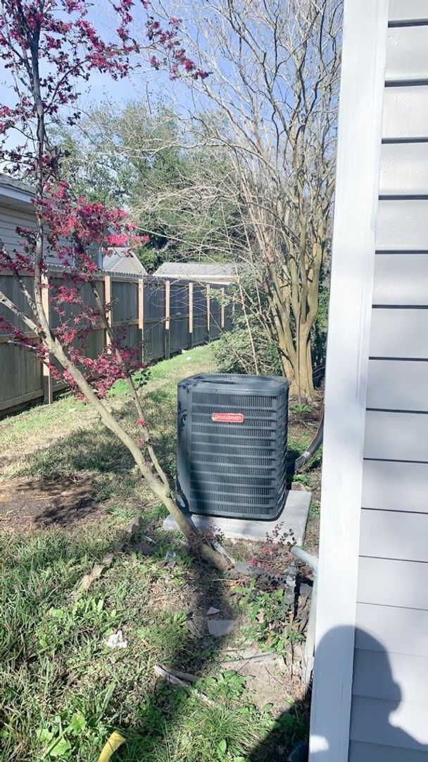 Building Photo - Gorgeous all renovated Home in Groves, TX!.