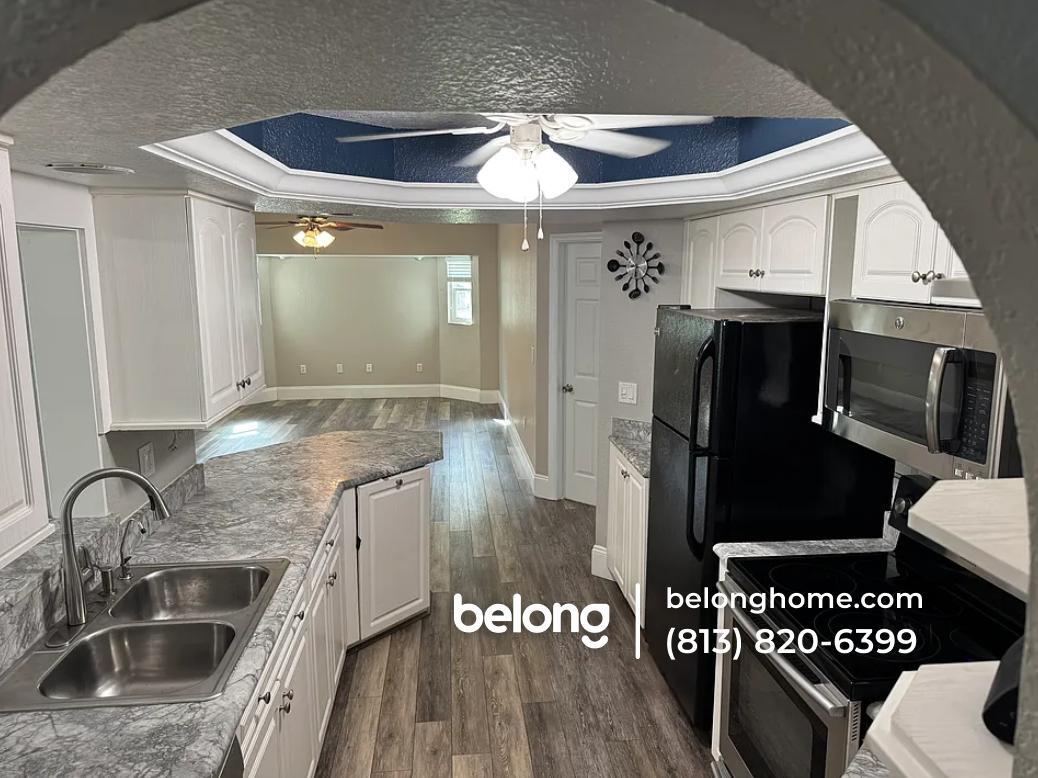 Building Photo - 17030 Kellog Ave