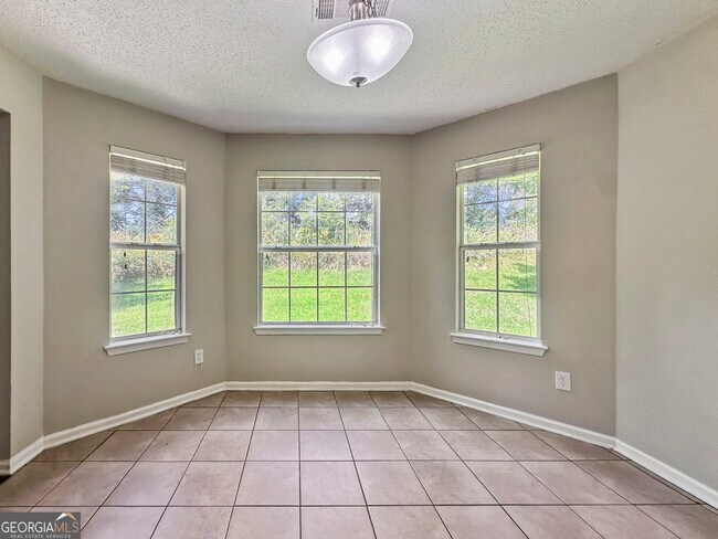 Building Photo - 1017 Maris Ln