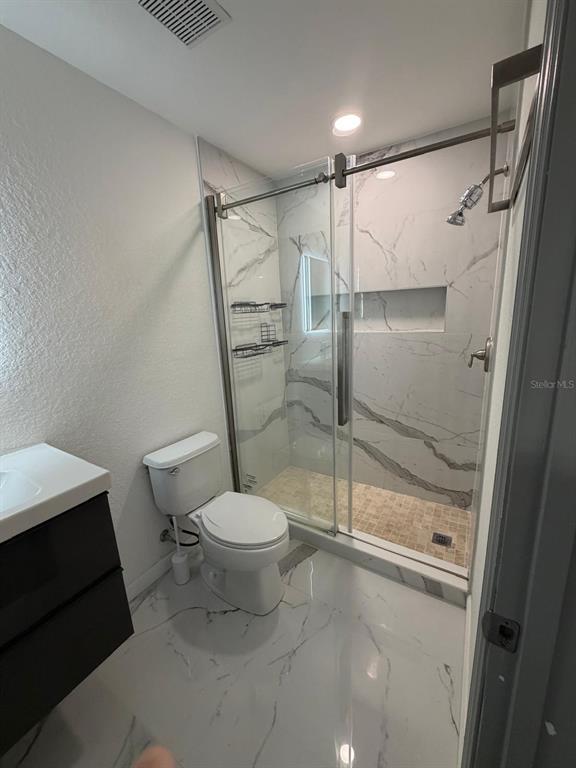 Building Photo - 2865 Polana St