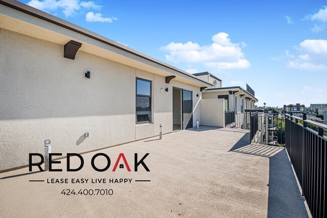 Building Photo - 856 S Gramercy Dr