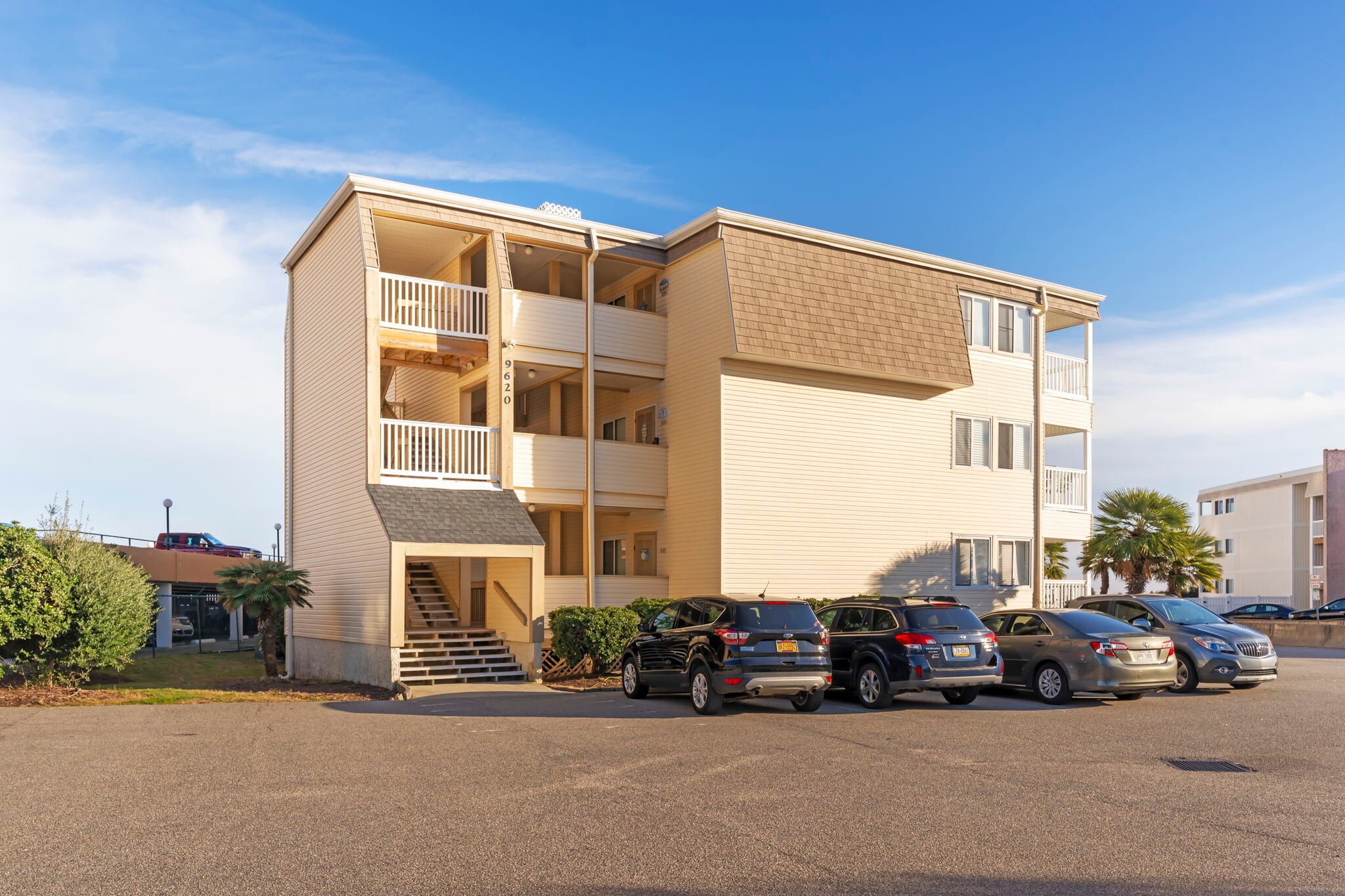 Building Photo - 9620 Shore Dr