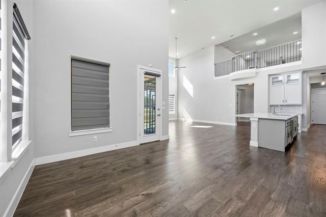 Building Photo - 920 Moon Deck Trl