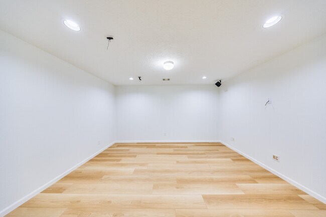 Building Photo - 21415 Sagrantino Ct