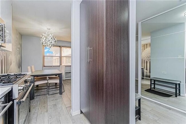 Building Photo - 458 Neptune Ave