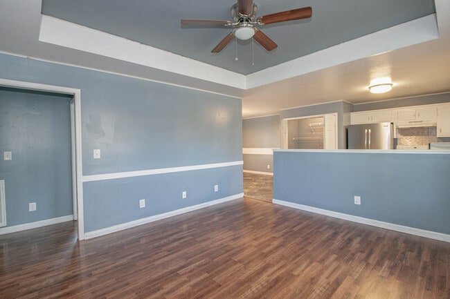 Building Photo - 1634 Hannibal Dr