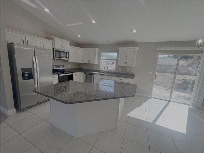 Building Photo - 3892 SW 128th Ln