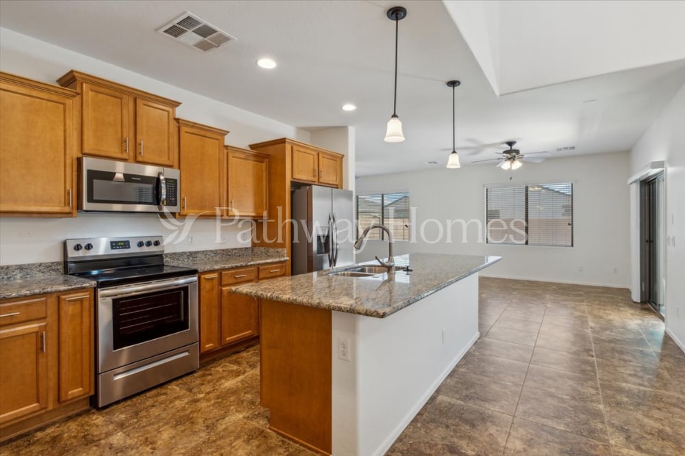 Building Photo - 37963 W Merced St