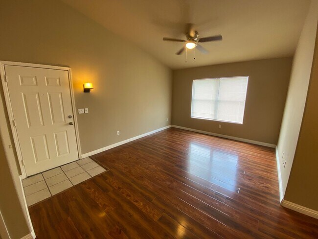 Building Photo - 45 Maleena Mesa St