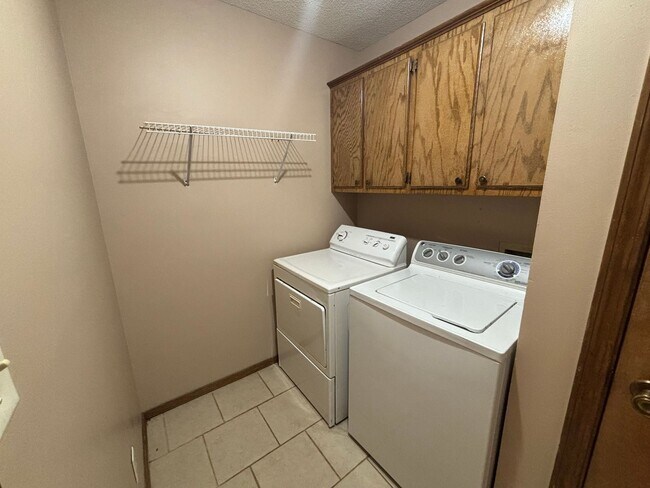 Building Photo - Charming 2-bedroom, 1-bathroom house in Russellville