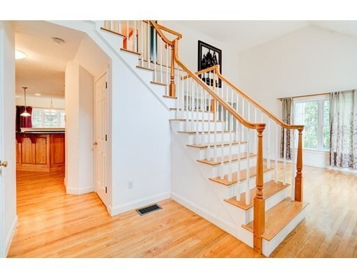 Building Photo - 28B Minot Ave