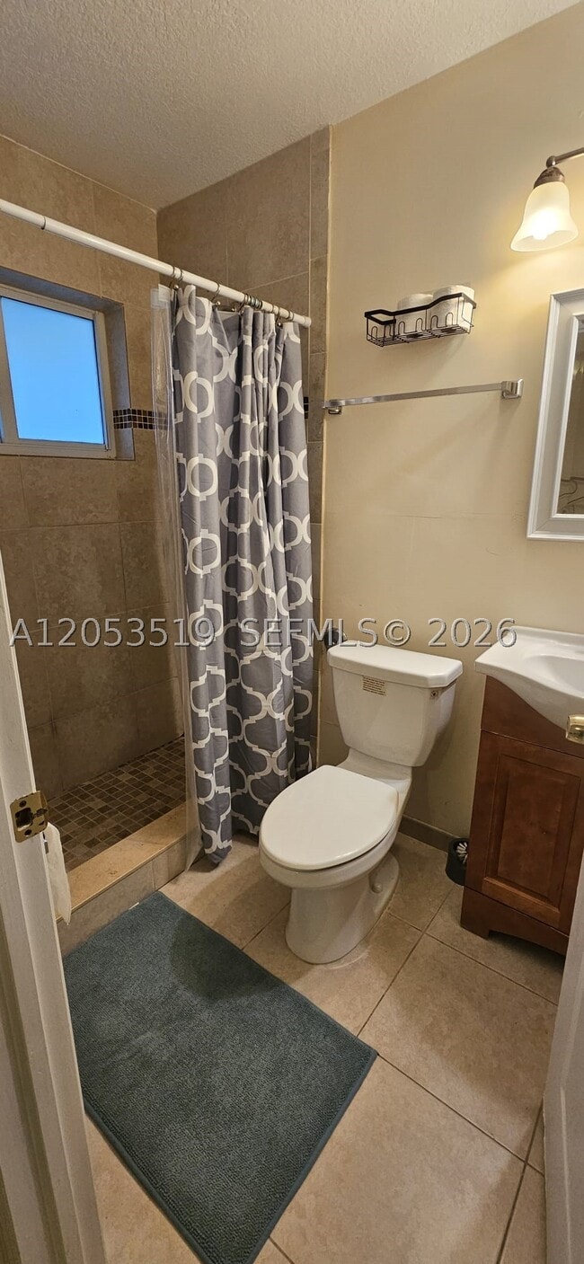 Building Photo - 6410 SW 57th Pl