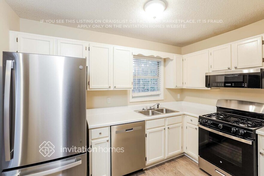 Building Photo - 112 Brookside Ct