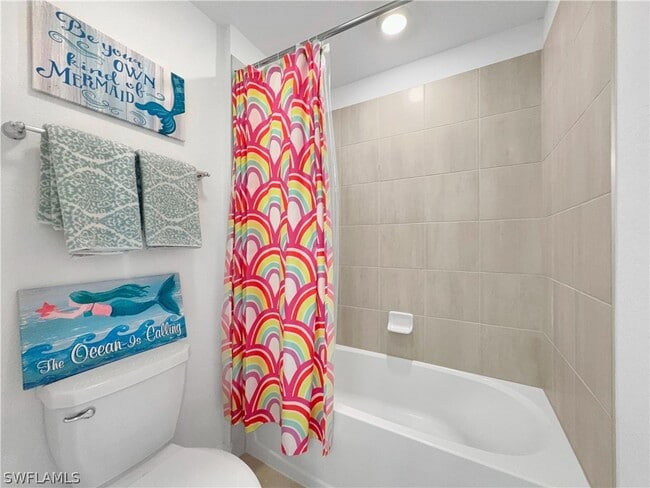 Building Photo - 3319 Menores Wy