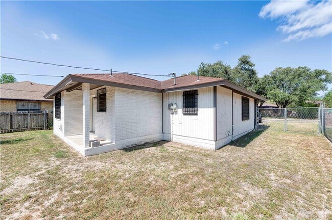 Building Photo - 202 Marissa Ct