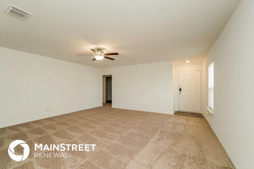 Building Photo - 4171 River Legacy