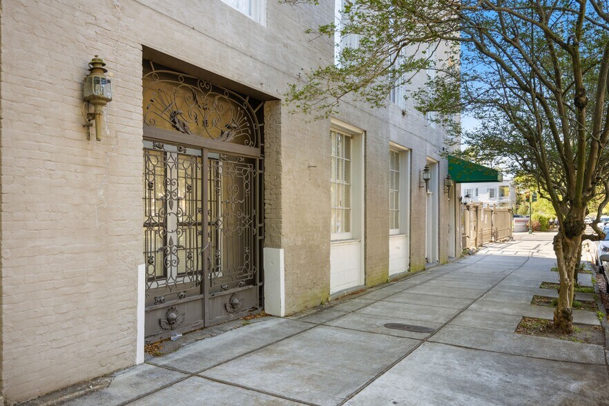 Exterior - 3400 Magazine St