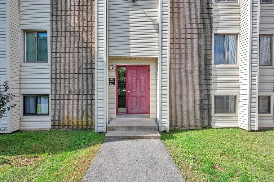 Building Photo - 56 Burgundy Hill Ln