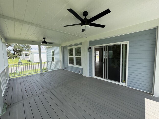 Building Photo - 1630 Voyager Dr