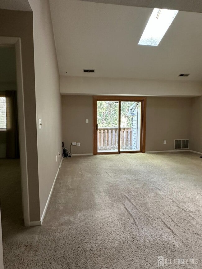 Building Photo - 1518 Ravens Crest Dr
