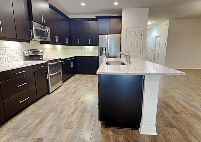 Building Photo - 11735 Albatross Ln