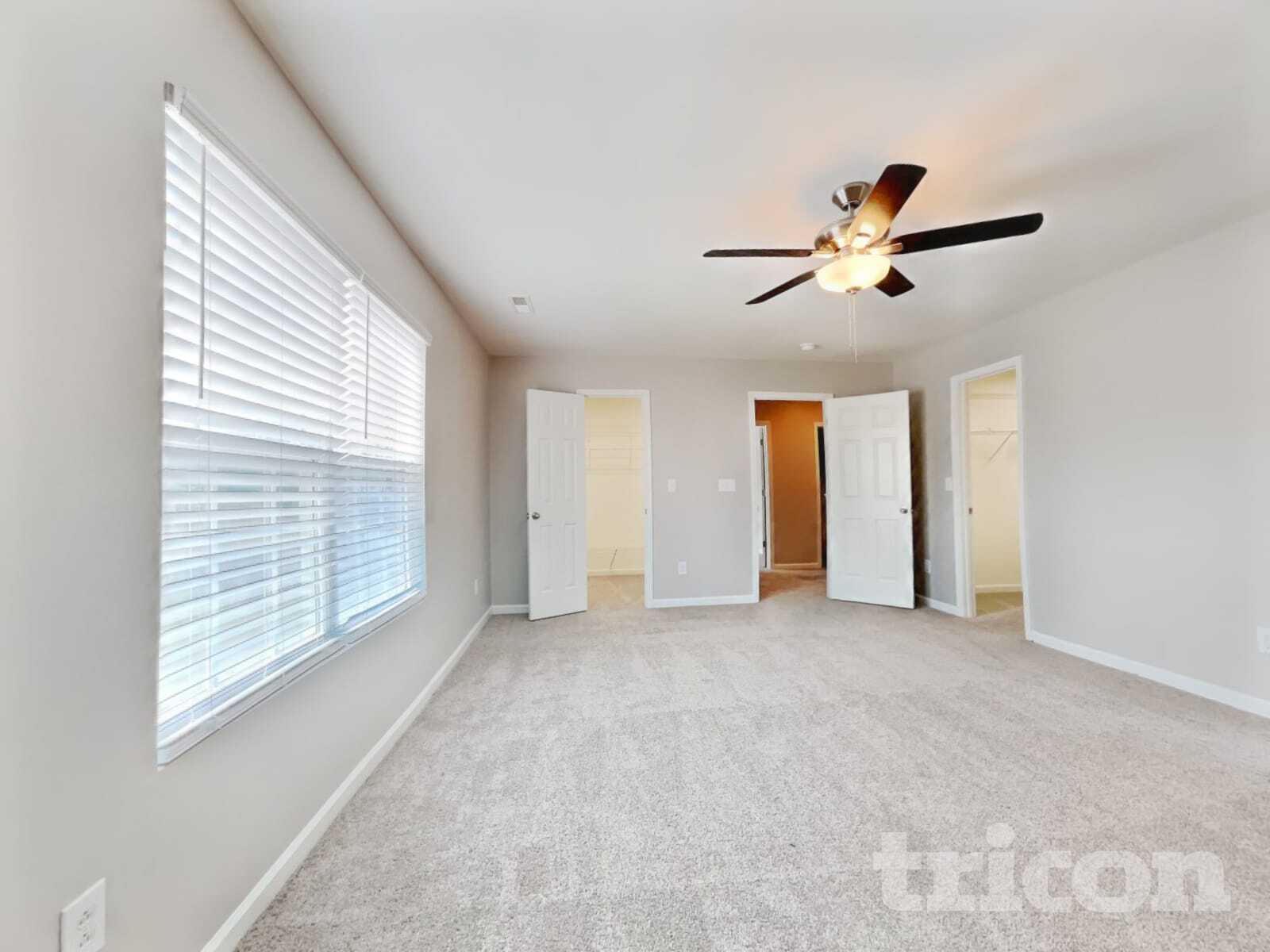 Building Photo - 2048 Lauren Woods Dr