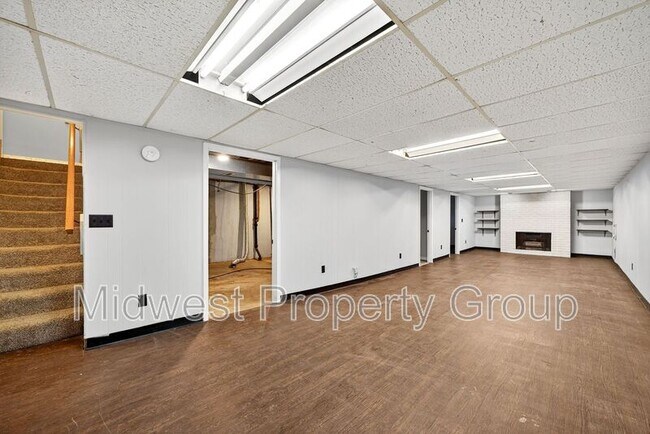 Building Photo - 1225 Night Dr