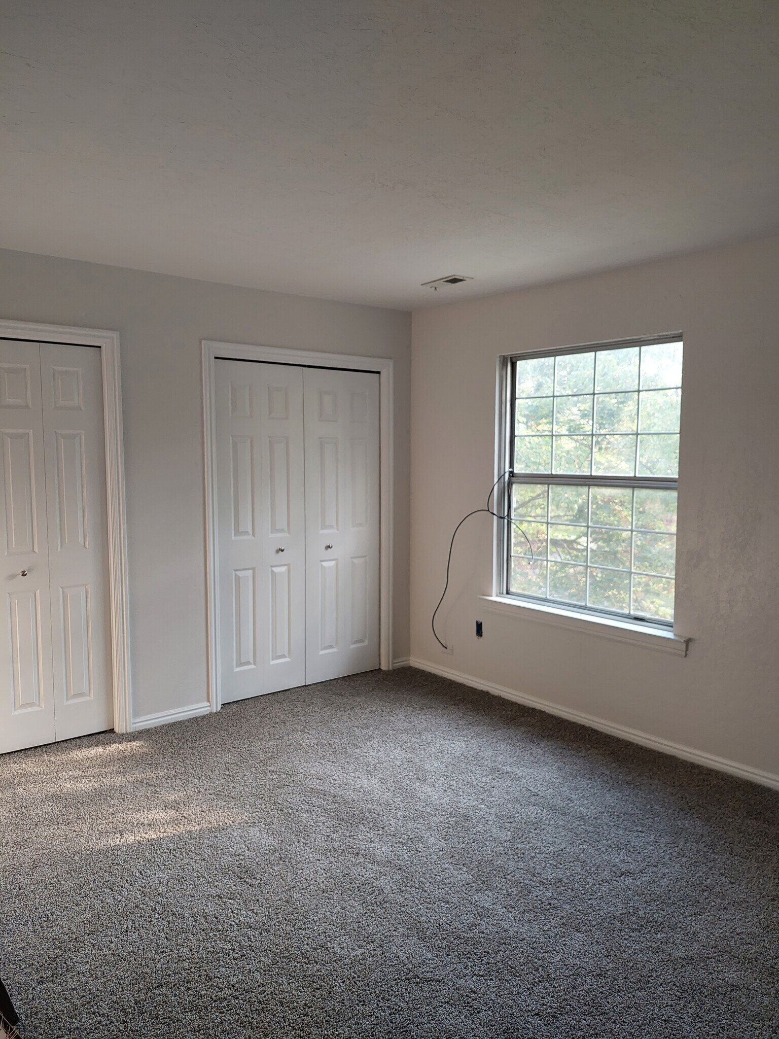 Building Photo - 383 W 750 N