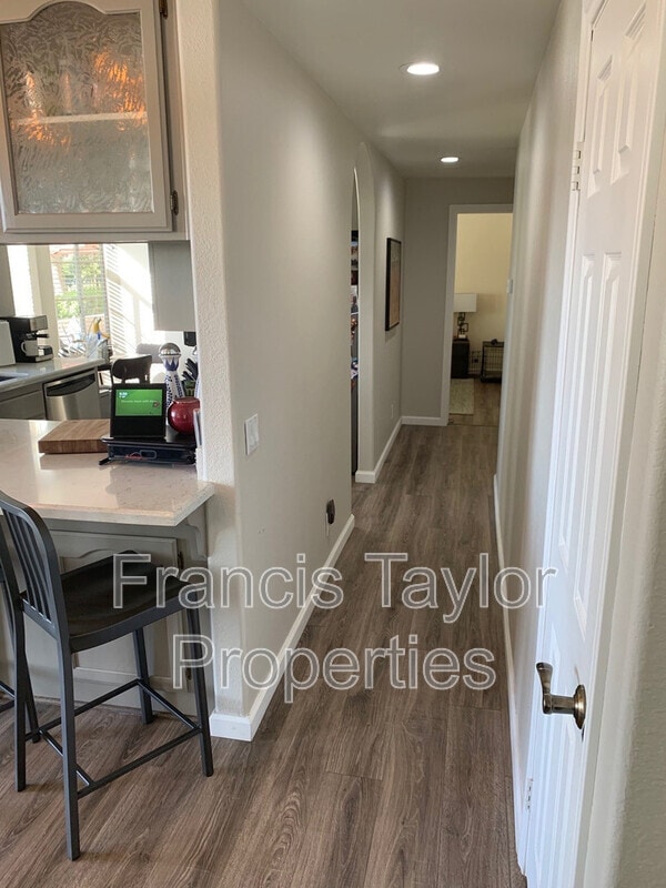 Building Photo - 2305 Rancho Del Oro Rd